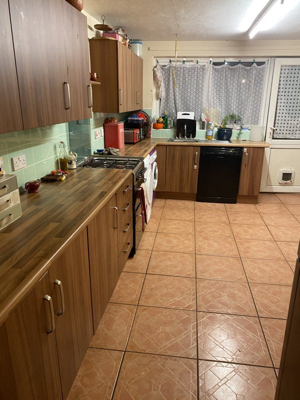 Room Sir Howard Way in Liverpool
