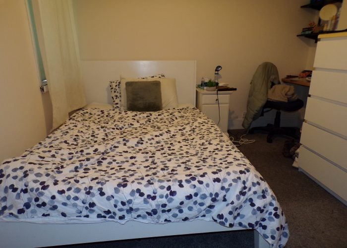 Room Francis Avenue in Portsmouth