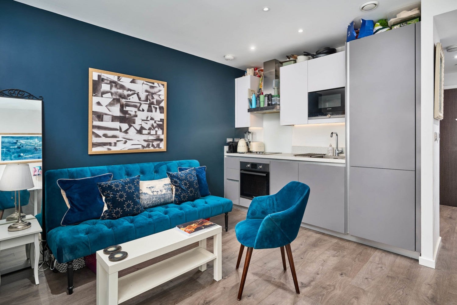 Flat Eltringham Street in Greater London