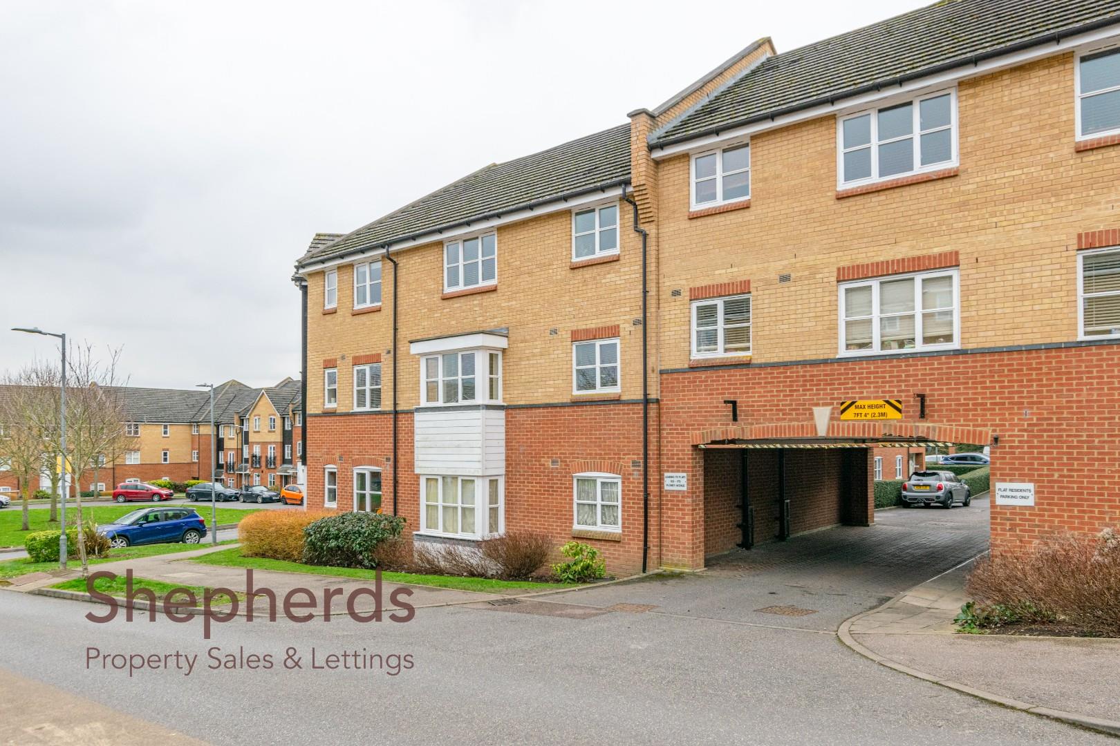 Flat Plomer Avenue in Hoddesdon