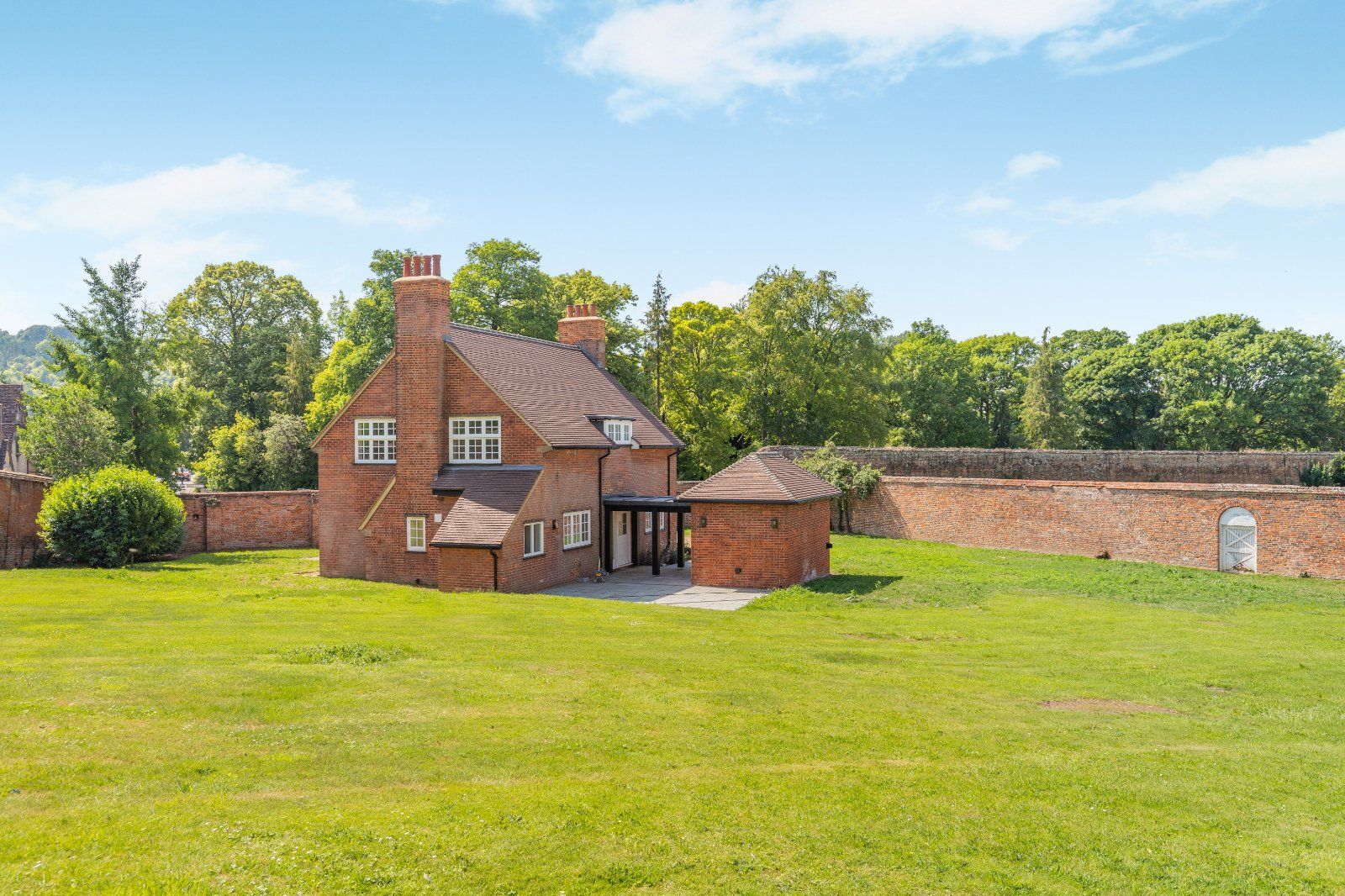House Barton Road in North Hertfordshire