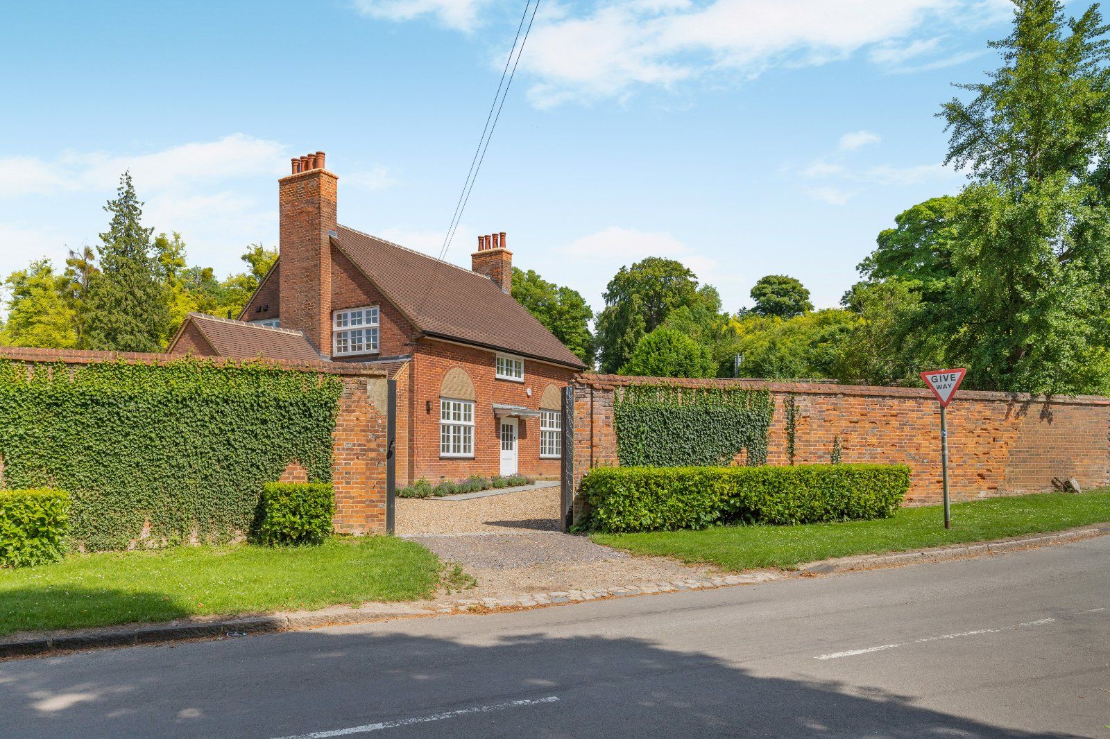 House Barton Road in North Hertfordshire