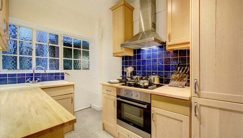 Flat Fulham Road in Greater London