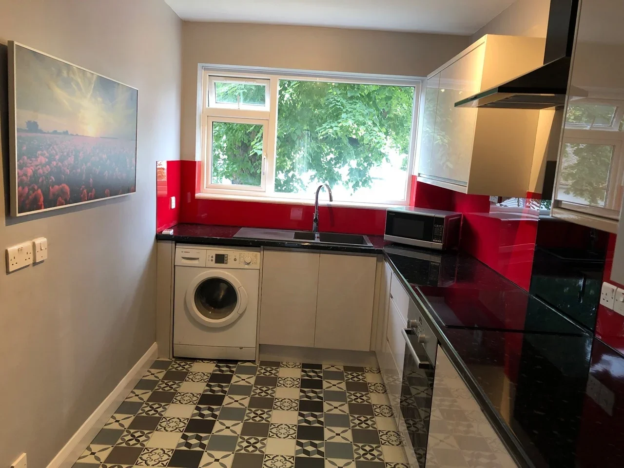 Flat Whyteleafe Hill in Tandridge