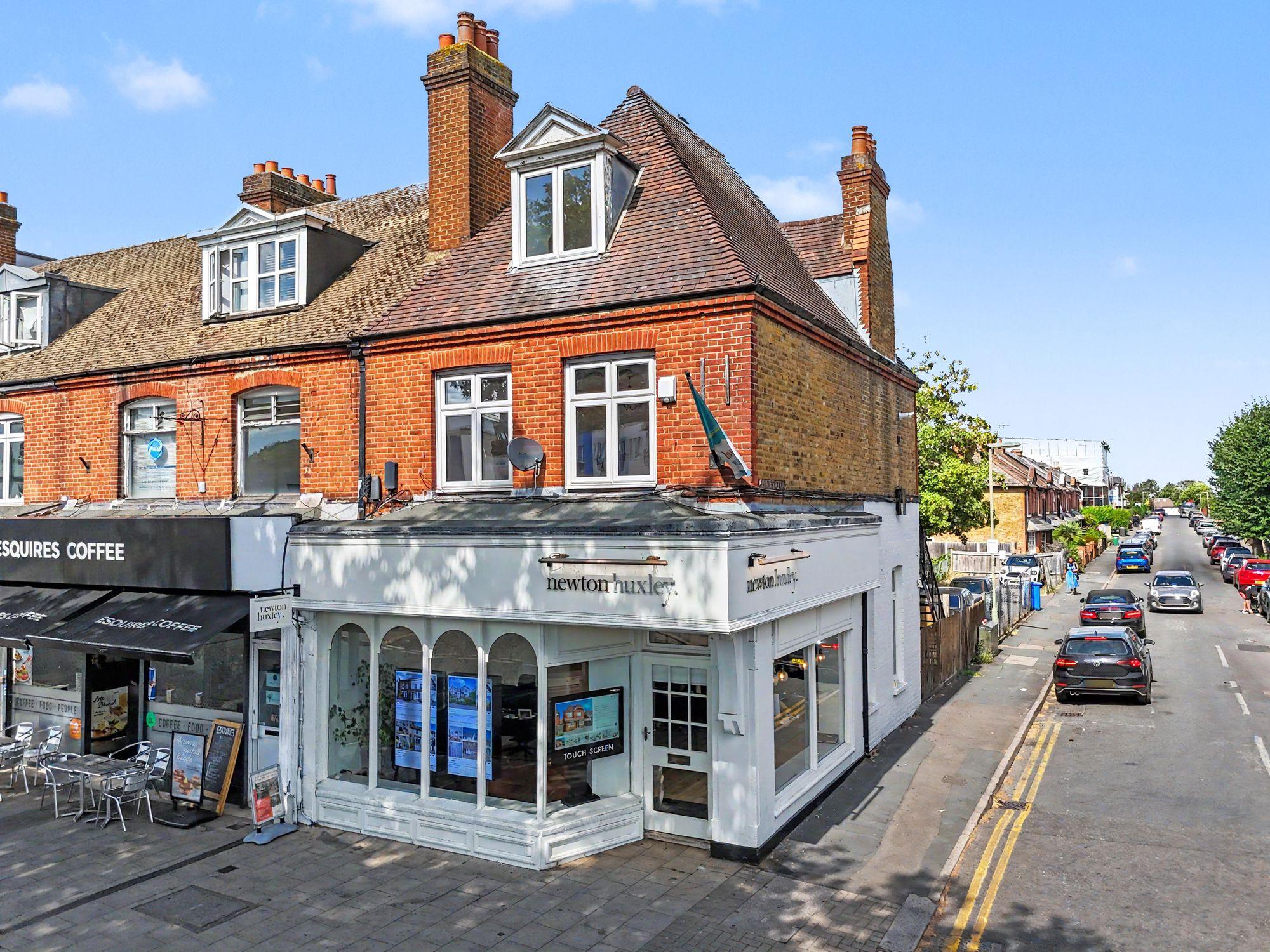 Flat Winchester Road in Elmbridge