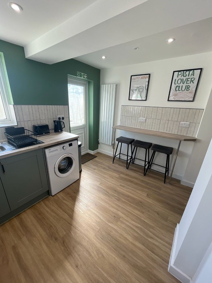 Room Cook Street in Whiston