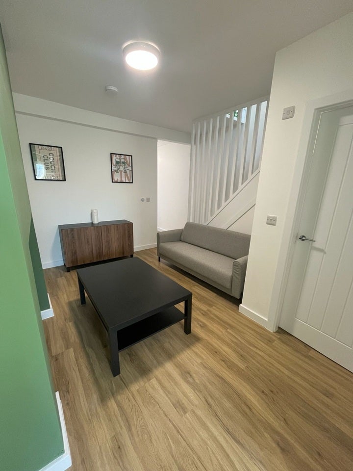 Room Cook Street in Whiston