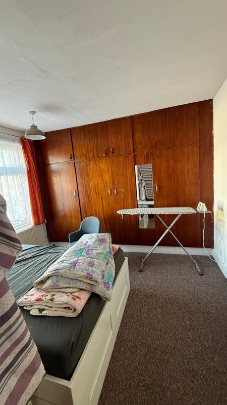 Room Framfield Road in Greater London