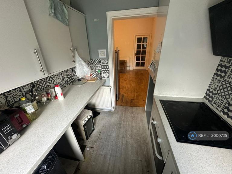 Room Neville Street in Wakefield