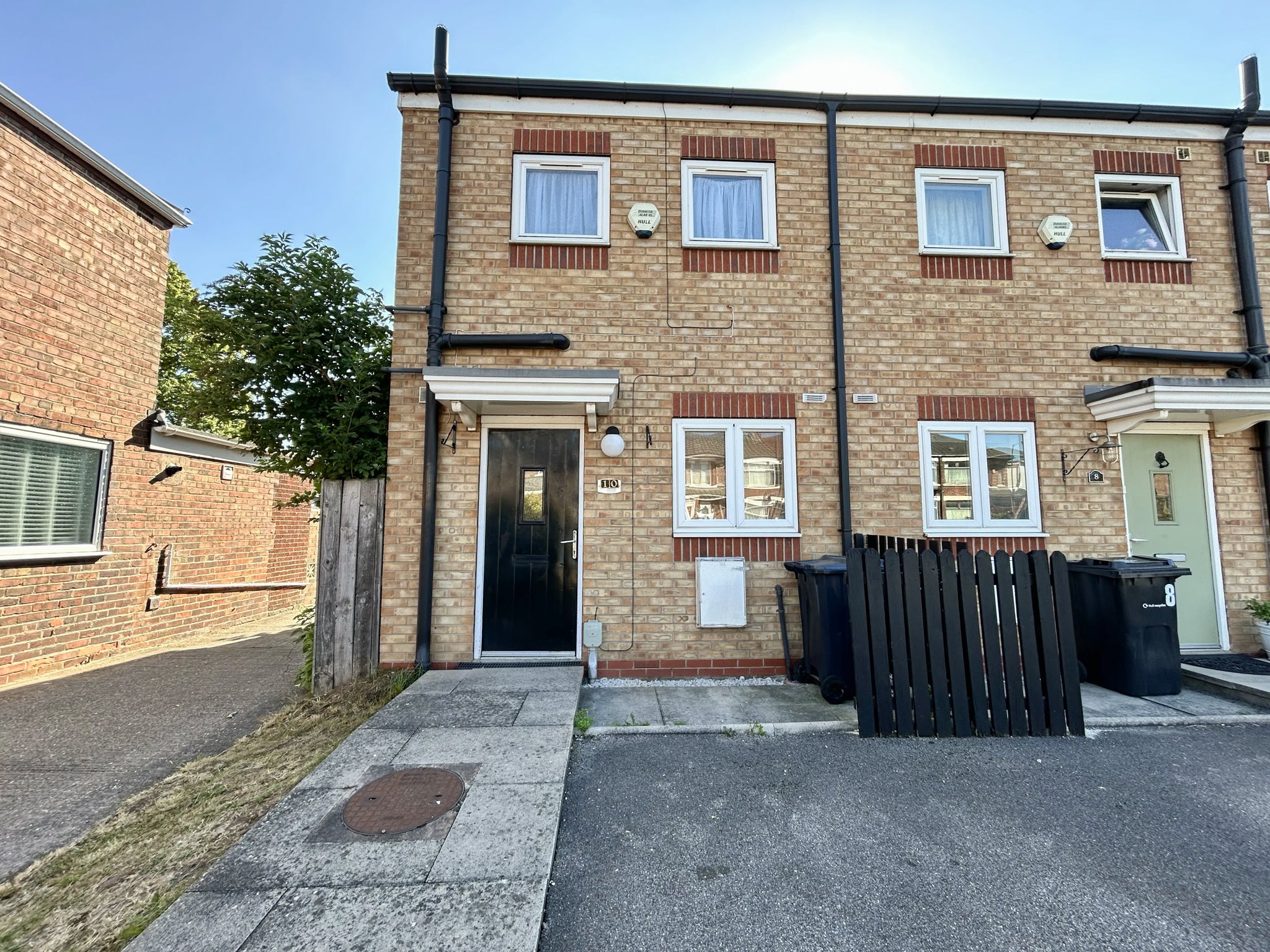 House Sunningdale Road in Hull