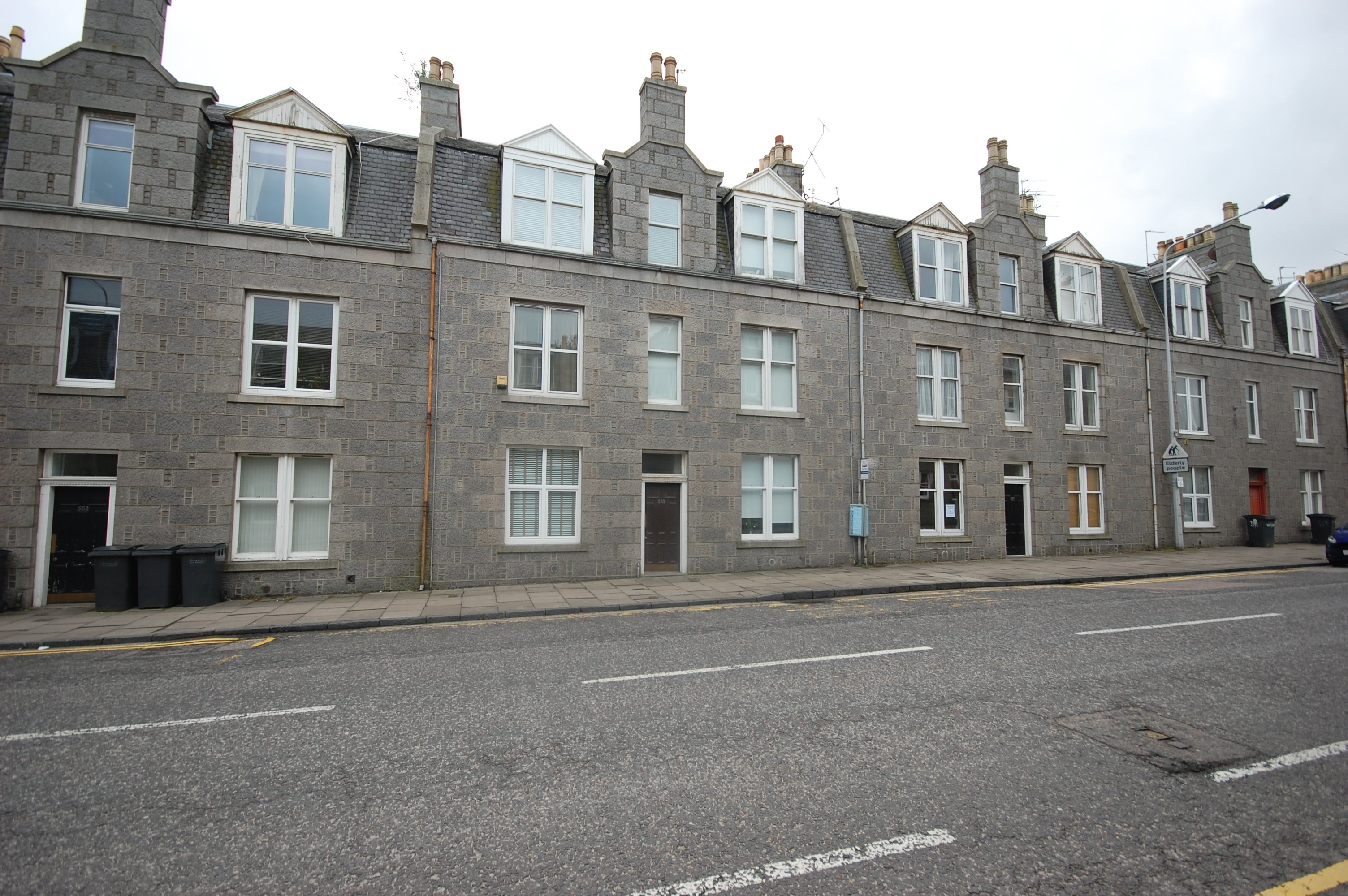 Flat Great Western Road in Aberdeen City