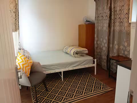 Flat Maxwell Gardens in Greater London
