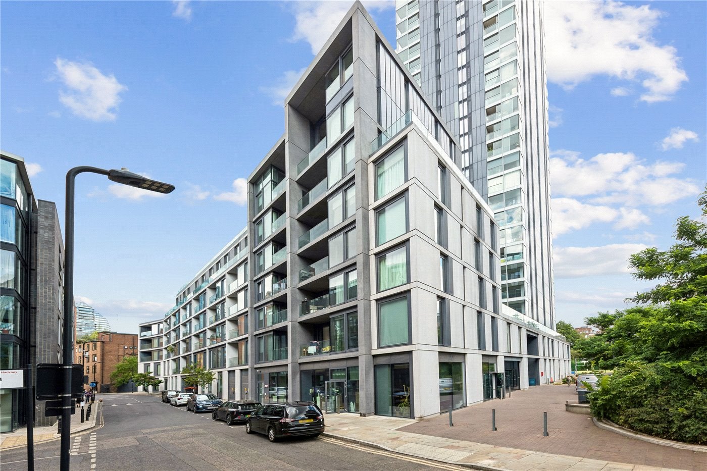 Flat Nile Street in Greater London