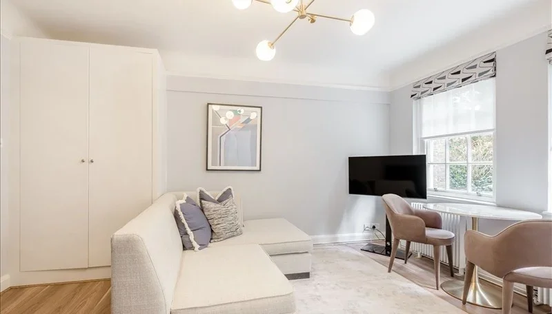 Flat Fulham Road in Greater London