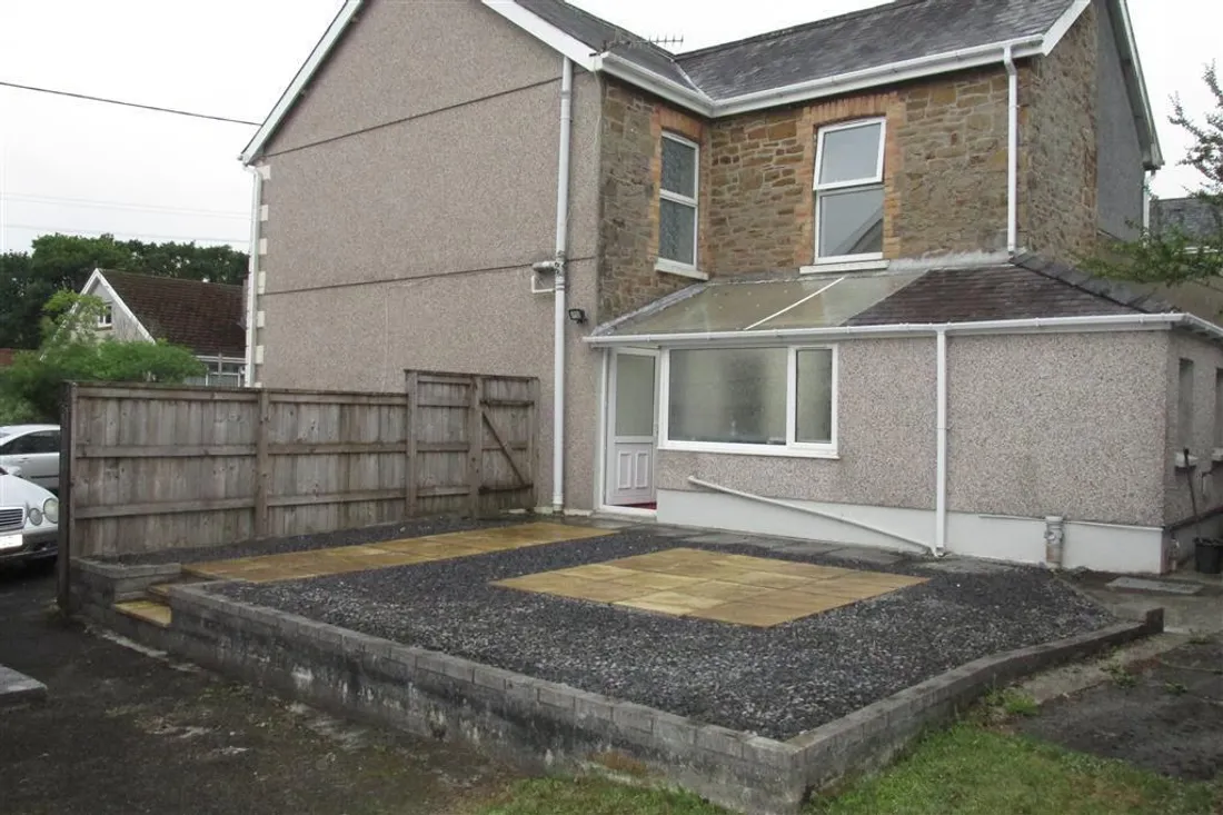 House Dyffryn Road in Saron