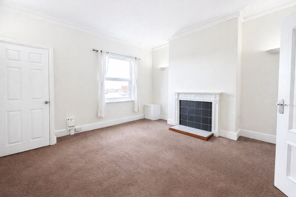 Flat Tarvin Road in Chester