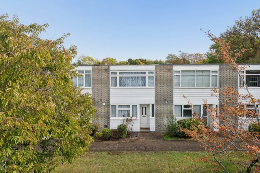 House Trinity Close in Greater London