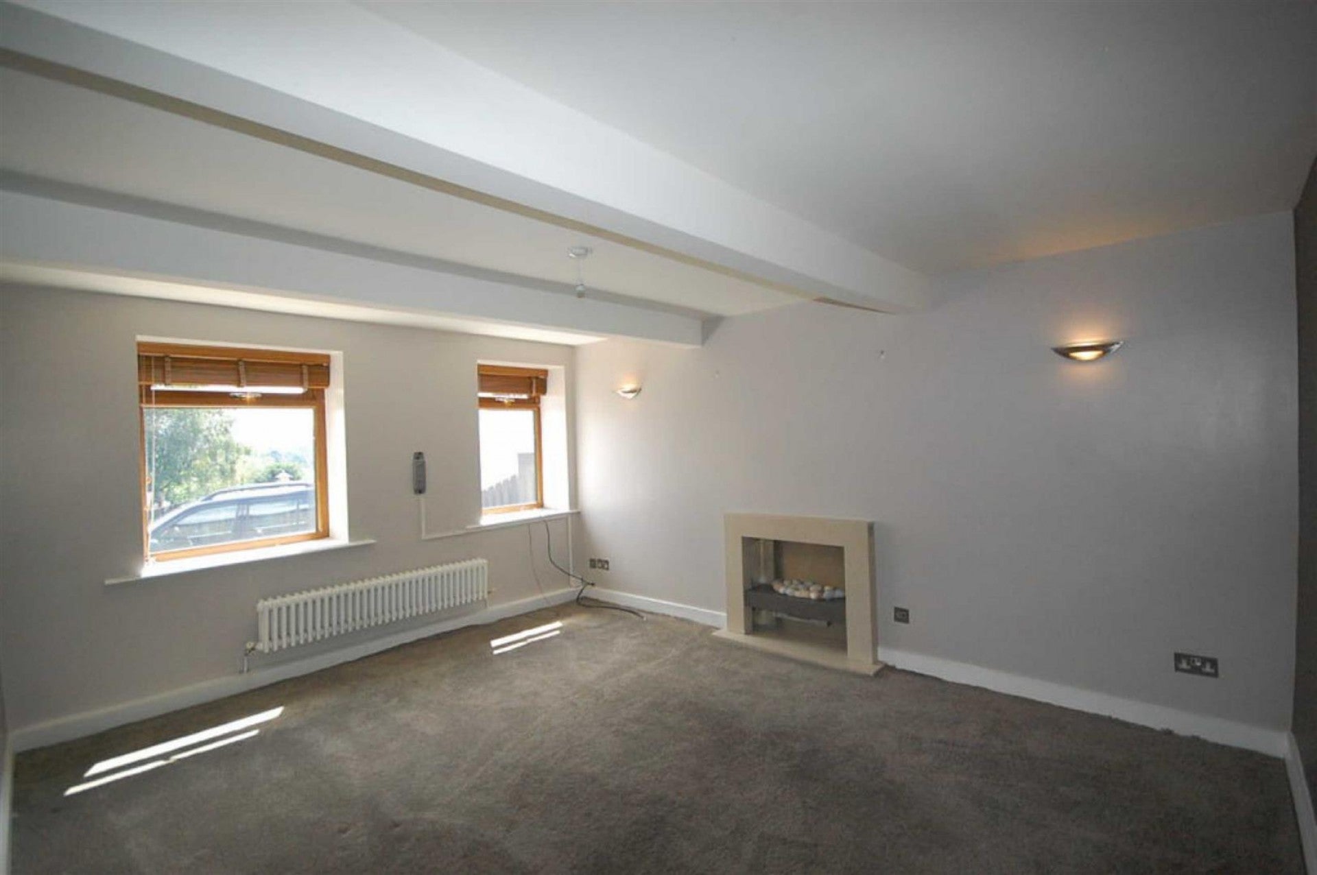 House Rowley Hill in Kirklees
