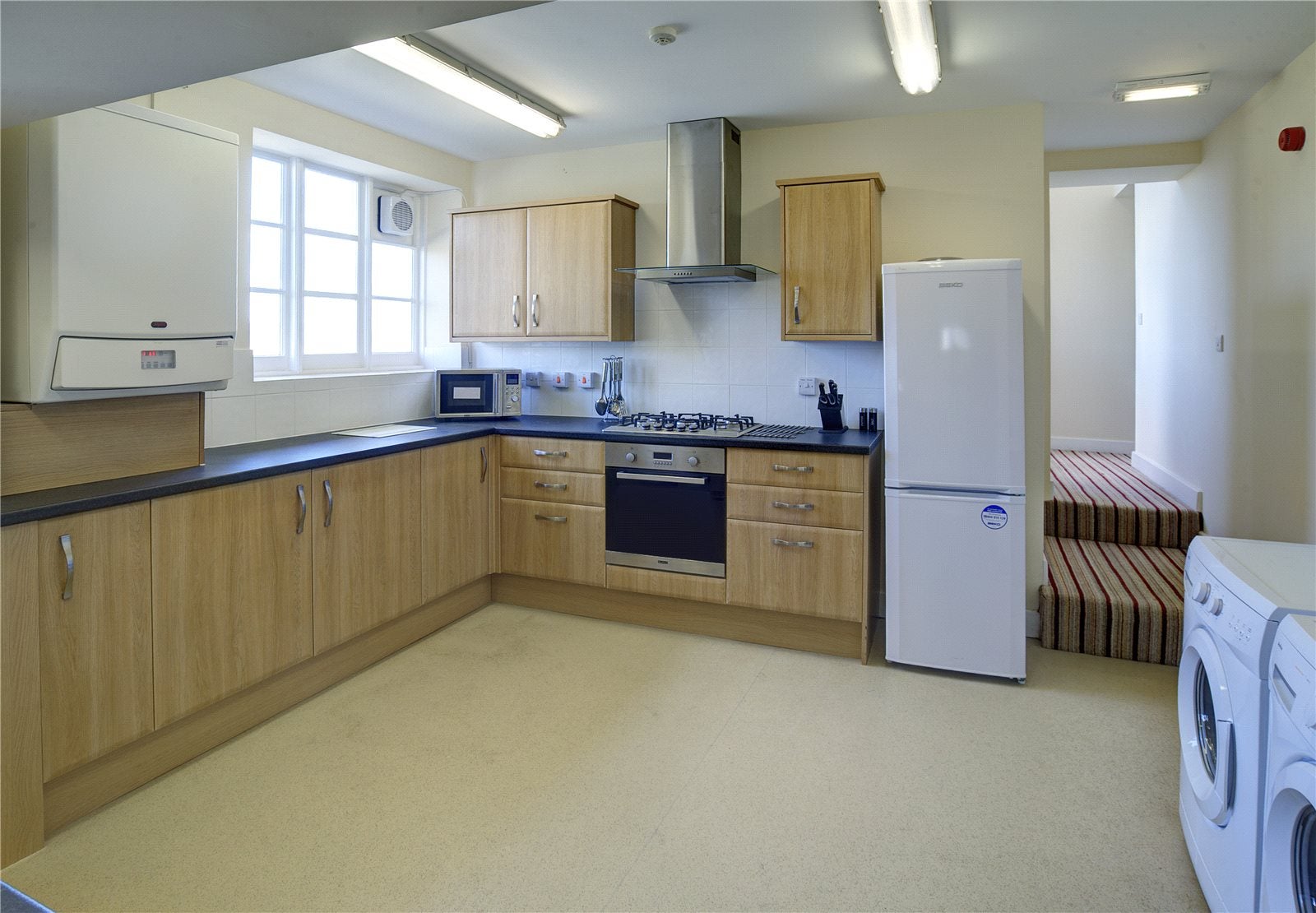 Room Oxford Road in Purley on Thames