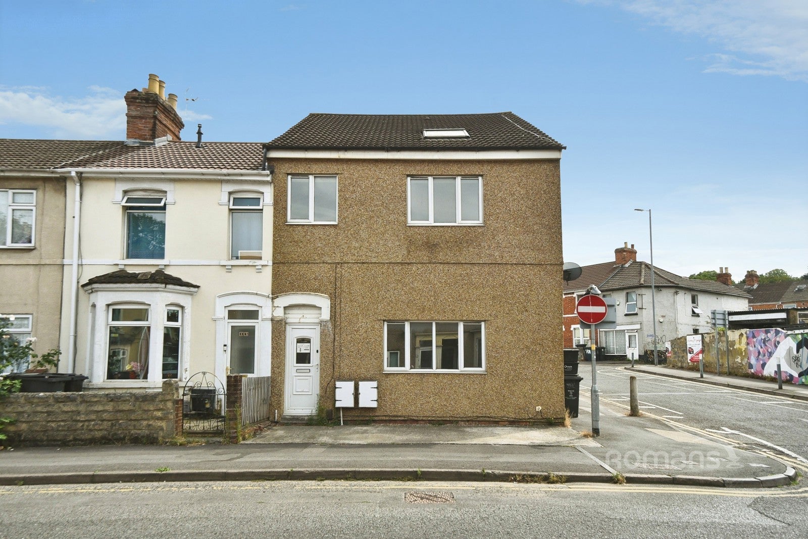 Flat Curtis Street in Swindon
