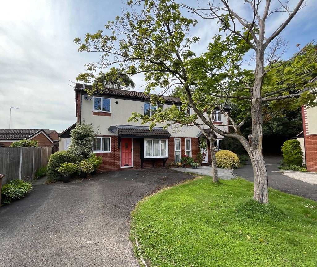 Flat Masonwood in Preston