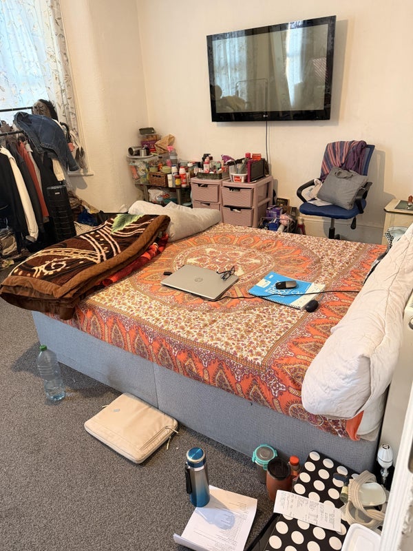 Room Browning Road in Greater London