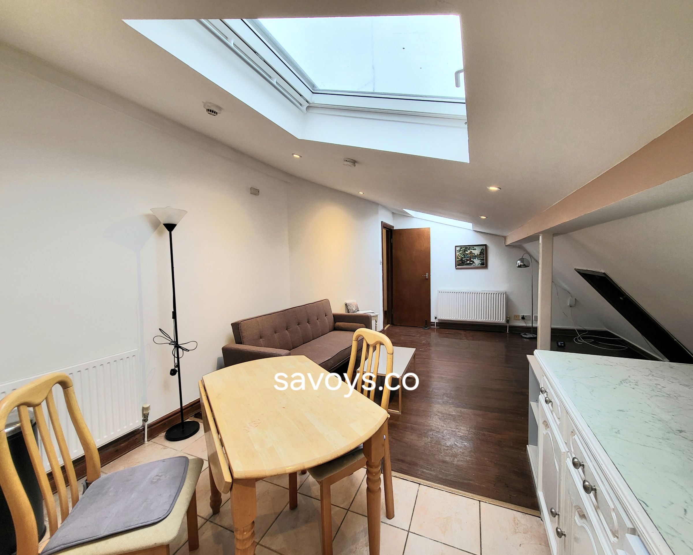Flat Hackney Road in Greater London