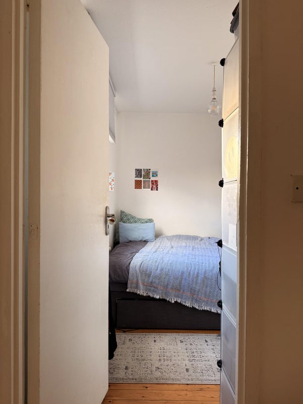 Room Mansford Street in Greater London
