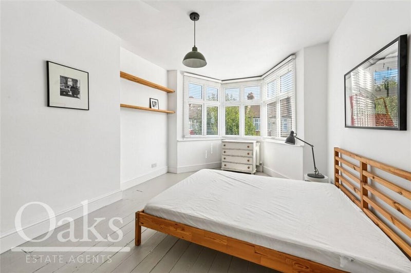 Room Dalmeny Avenue in Greater London