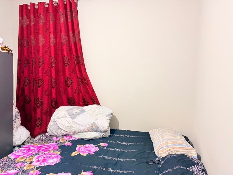 Room High Street South in Greater London