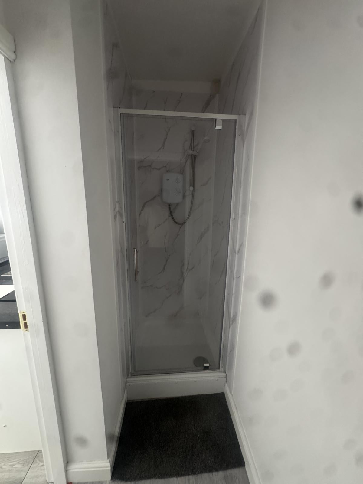 Flat Hartshill Road in Stoke-on-Trent