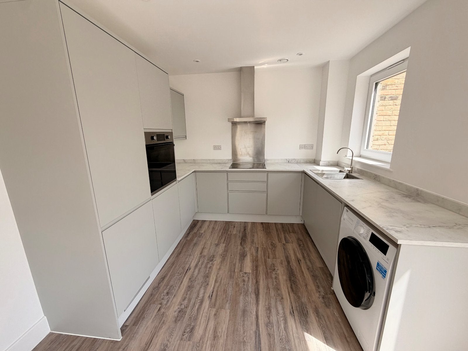 Flat Lescar Road in Rotherham