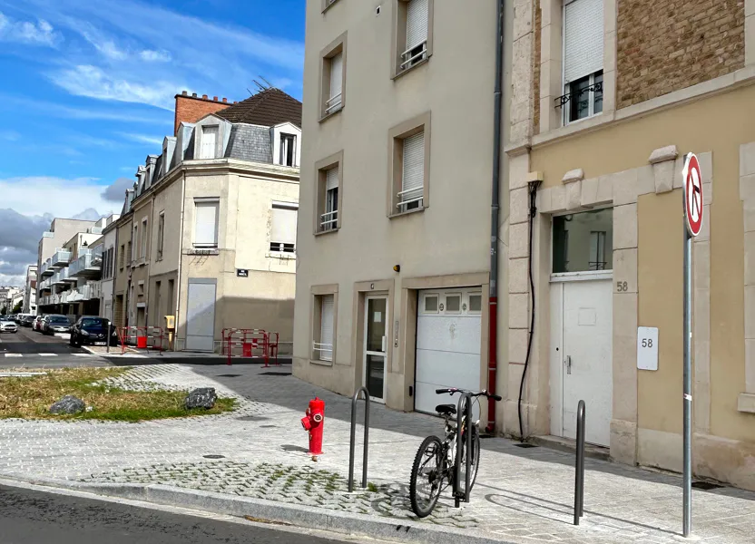 Flat Rue Anquetil in Reims