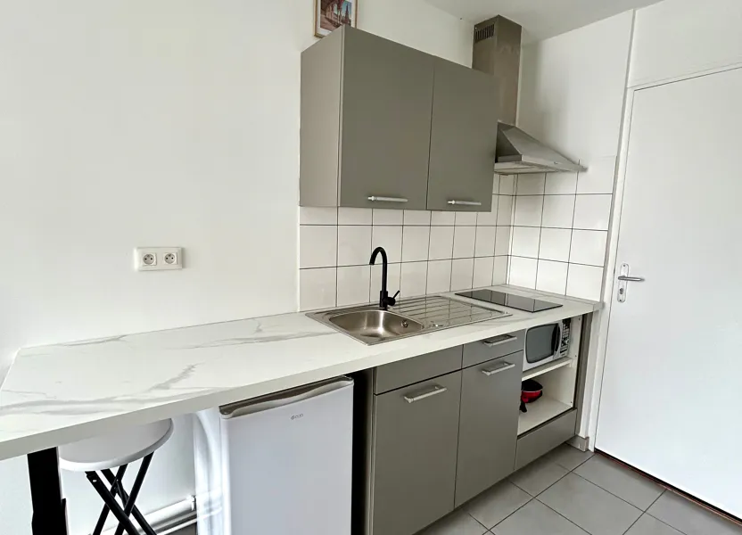 Flat Rue Anquetil in Reims