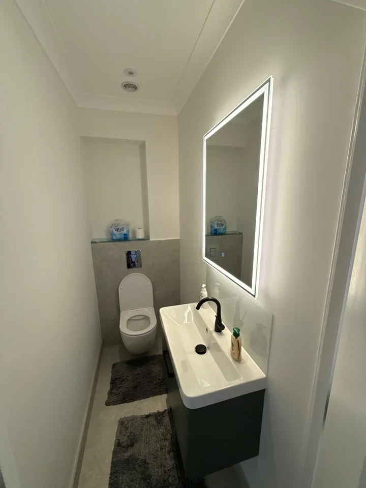 Room Alexandra Court in Greater London