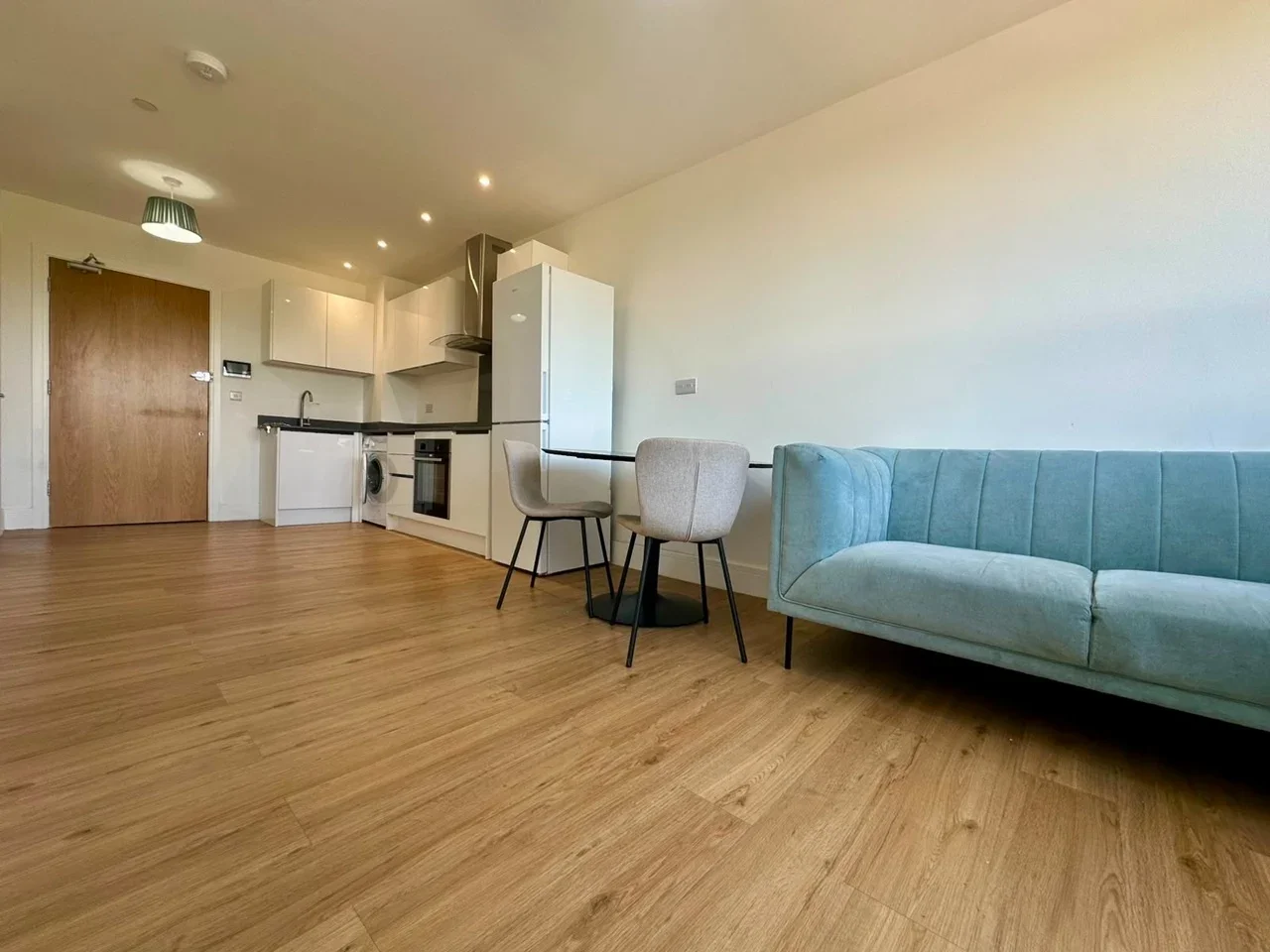 Flat Windmill Hill in Greater London