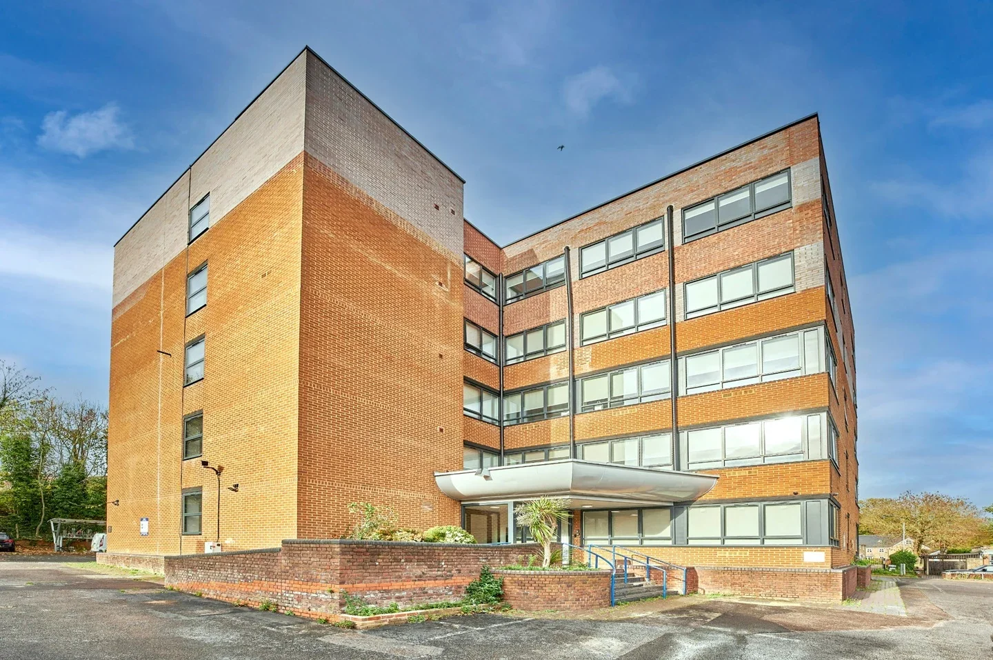 Flat Windmill Hill in Greater London