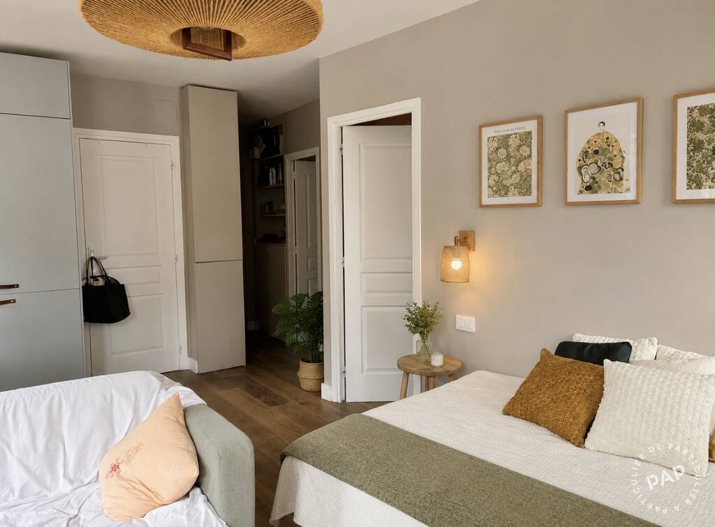Flat Avenue Jean Jaurès in Paris