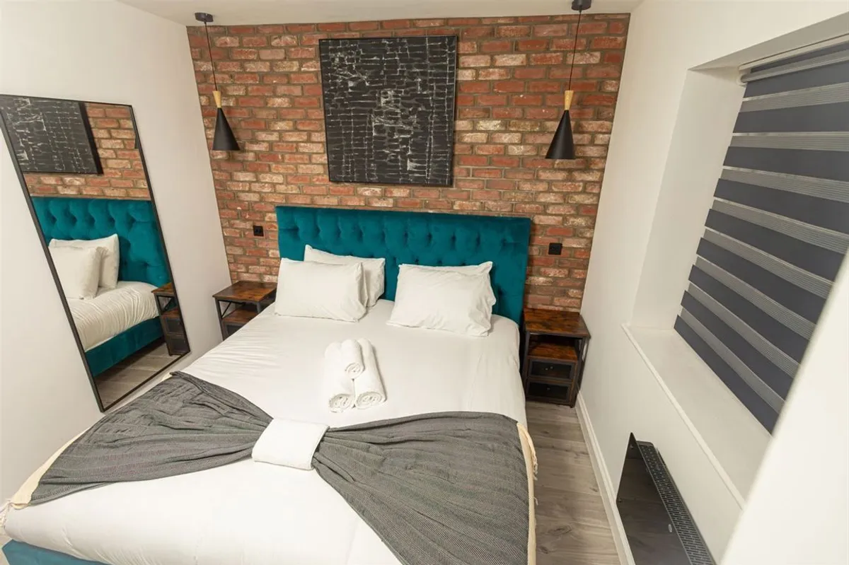 Flat Lena Gardens in Greater London