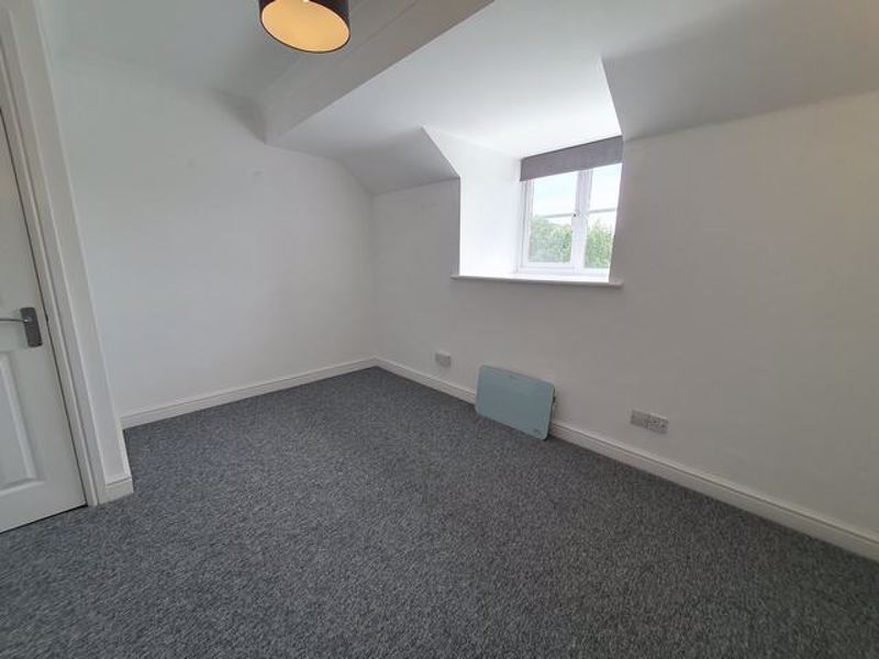Flat Boakes Drive in Stonehouse