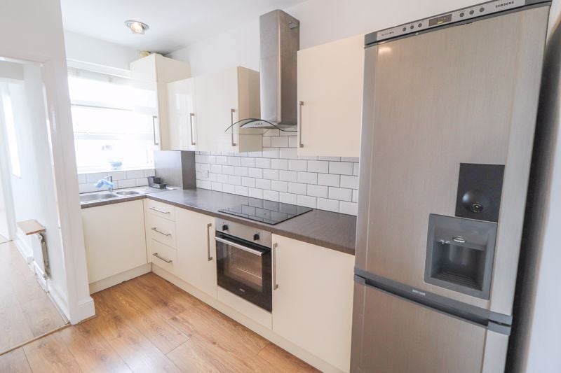 Flat Leigh Road in Southend-on-Sea