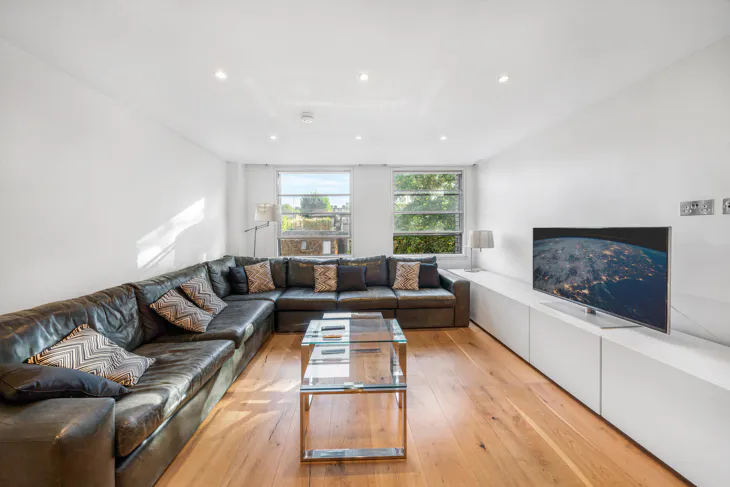 Flat Queensborough Terrace in City of Westminster