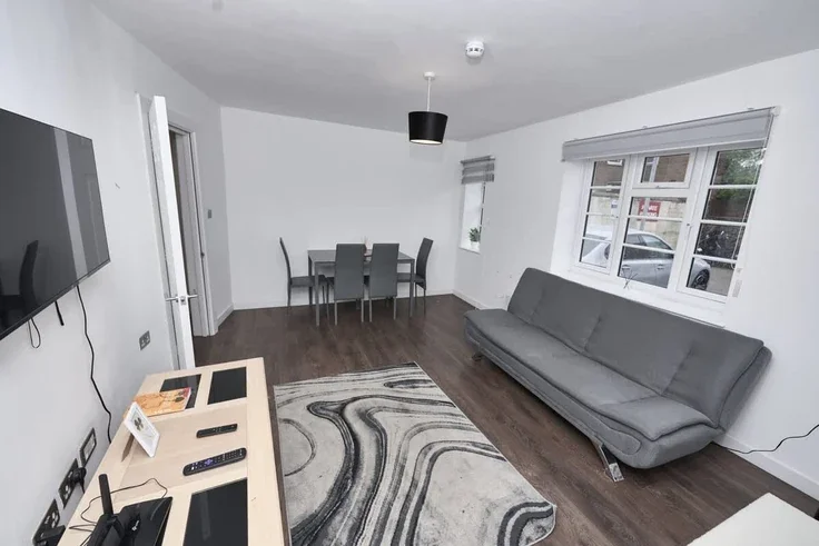 Flat Rickford's Hill in Aylesbury