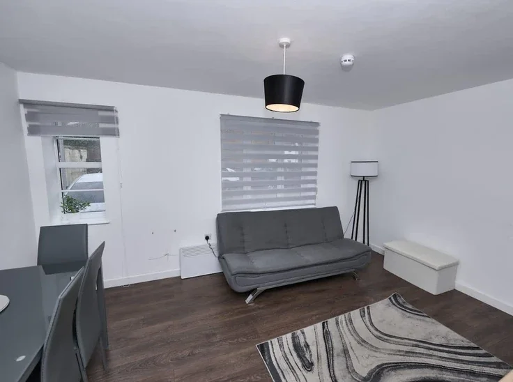 Flat Rickford's Hill in Aylesbury