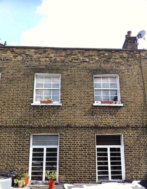 Flat Kennington Road in London