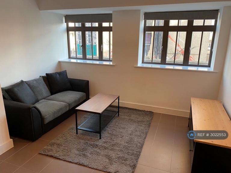 Flat Colston Avenue in Bristol