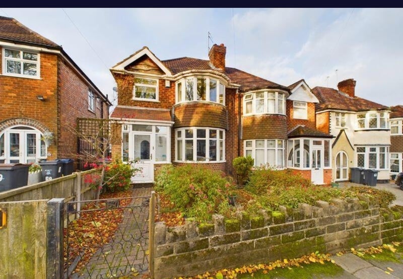 Room Grayswood Park Road in Birmingham