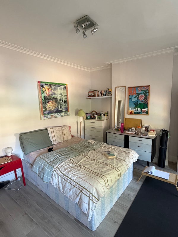 Room Everthorpe Road in Greater London