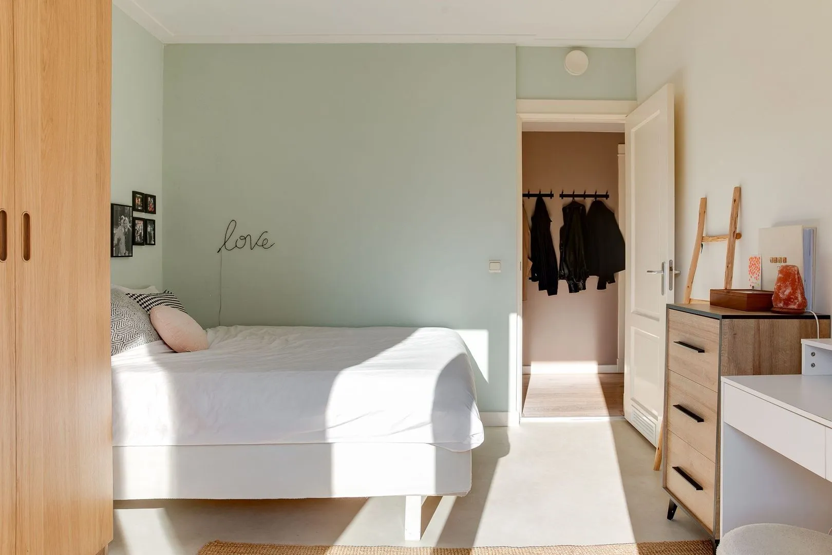 Appartement te koop: Tweede Kostverlorenkade 131, Amsterdam