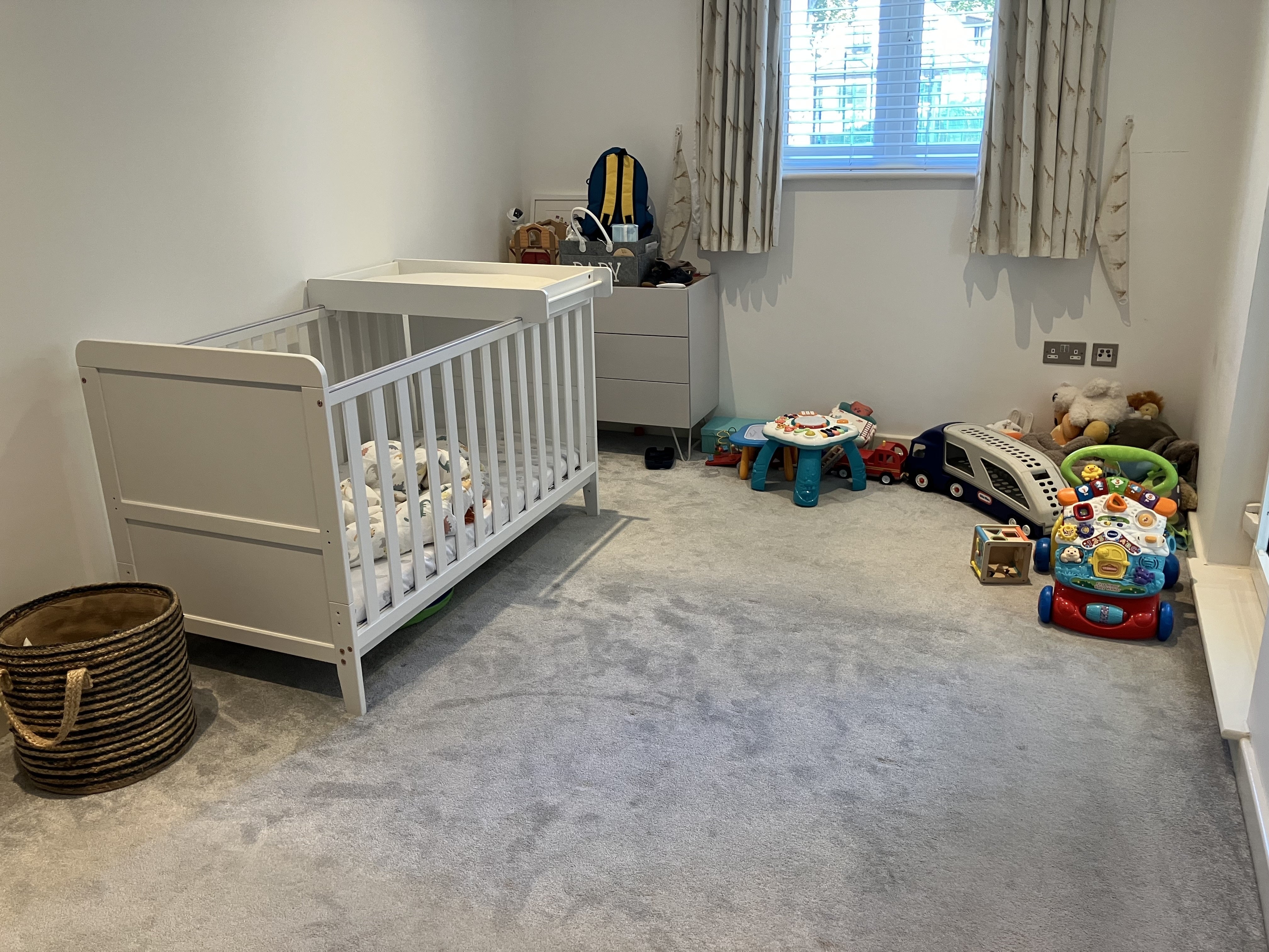 Flat Foxley Lane in Greater London